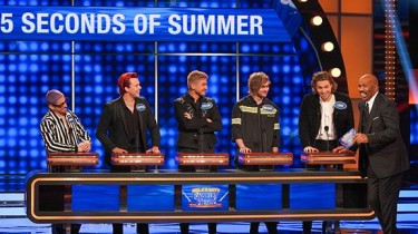 Watch Celebrity Family Feud Online | STARZPLAY